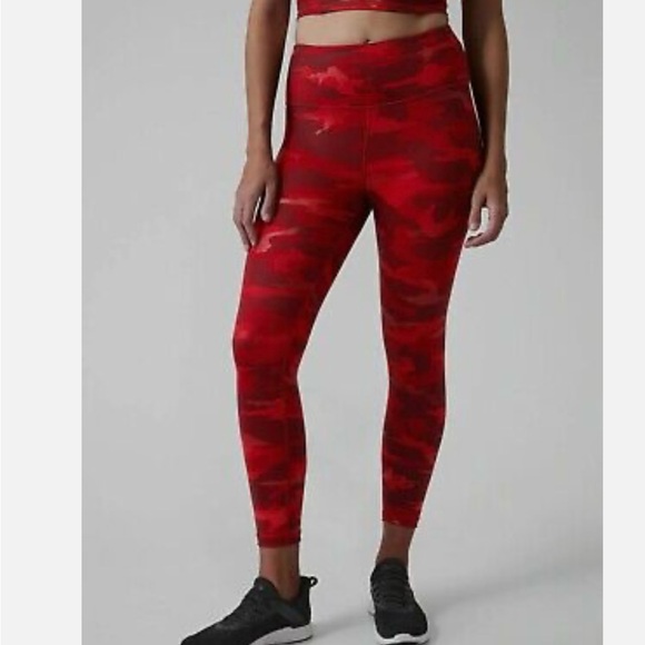 Athleta Pants - Athleta Elation Train Printed 7/8 Tight Size Medium Red Camo Shine